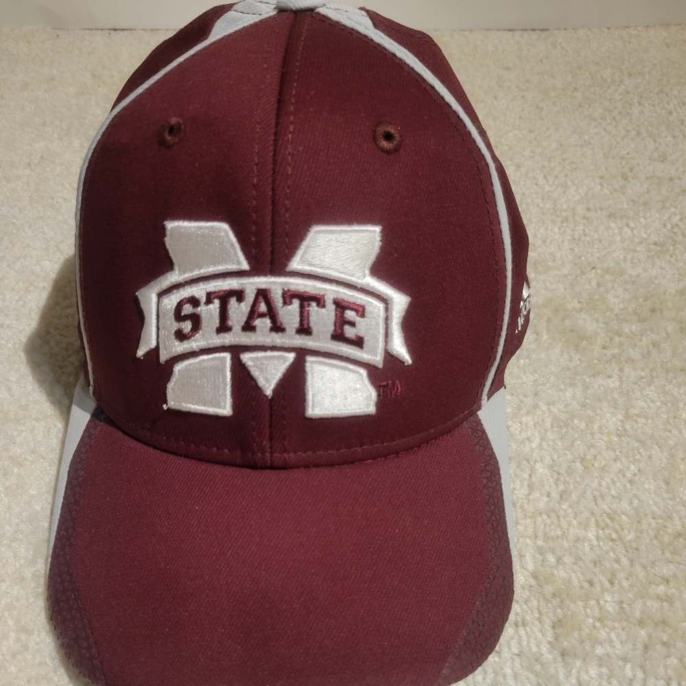 Preowned Adidas Maroon Mississippi State Bulldogs College Cap